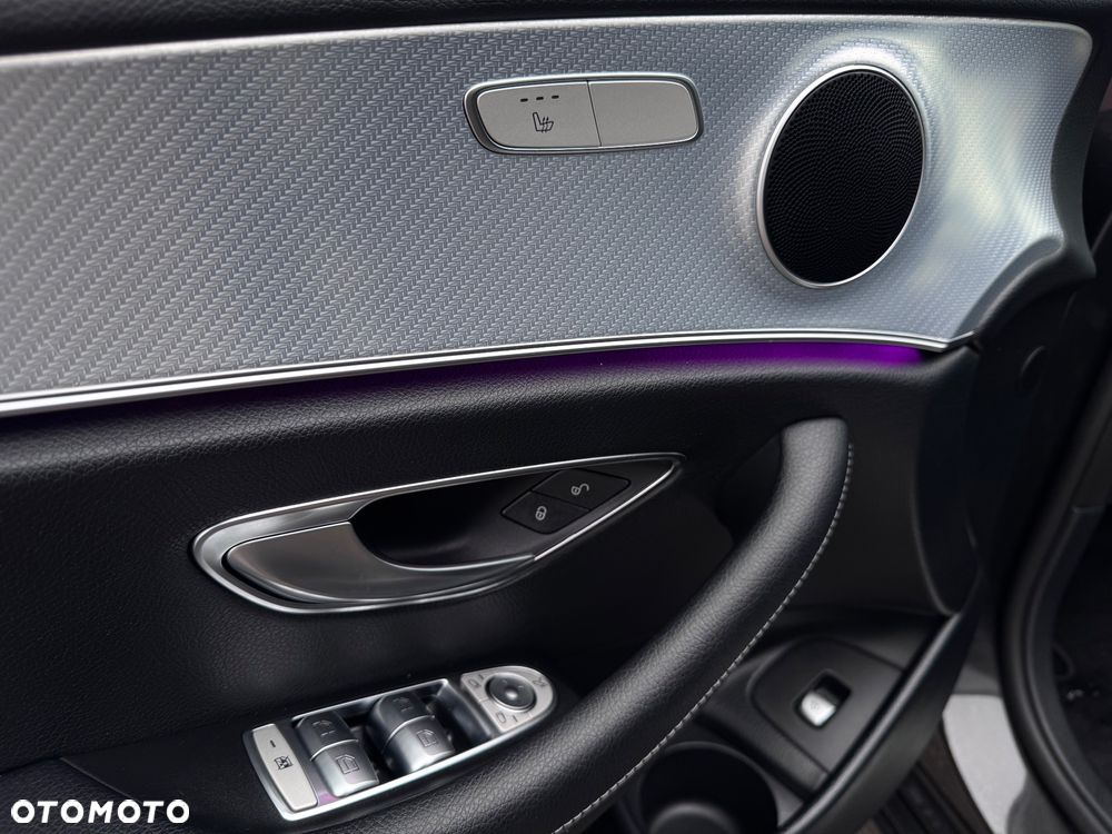 Mercedes-Benz Klasa E 200 9G-TRONIC Exclusive - 19