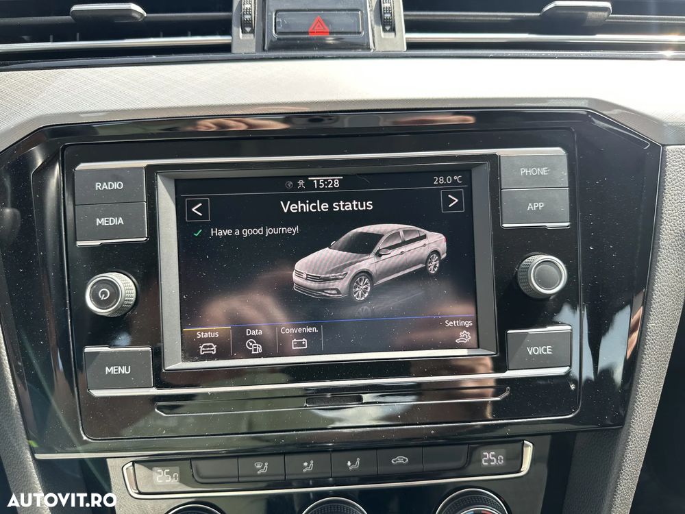 Volkswagen Passat - 22