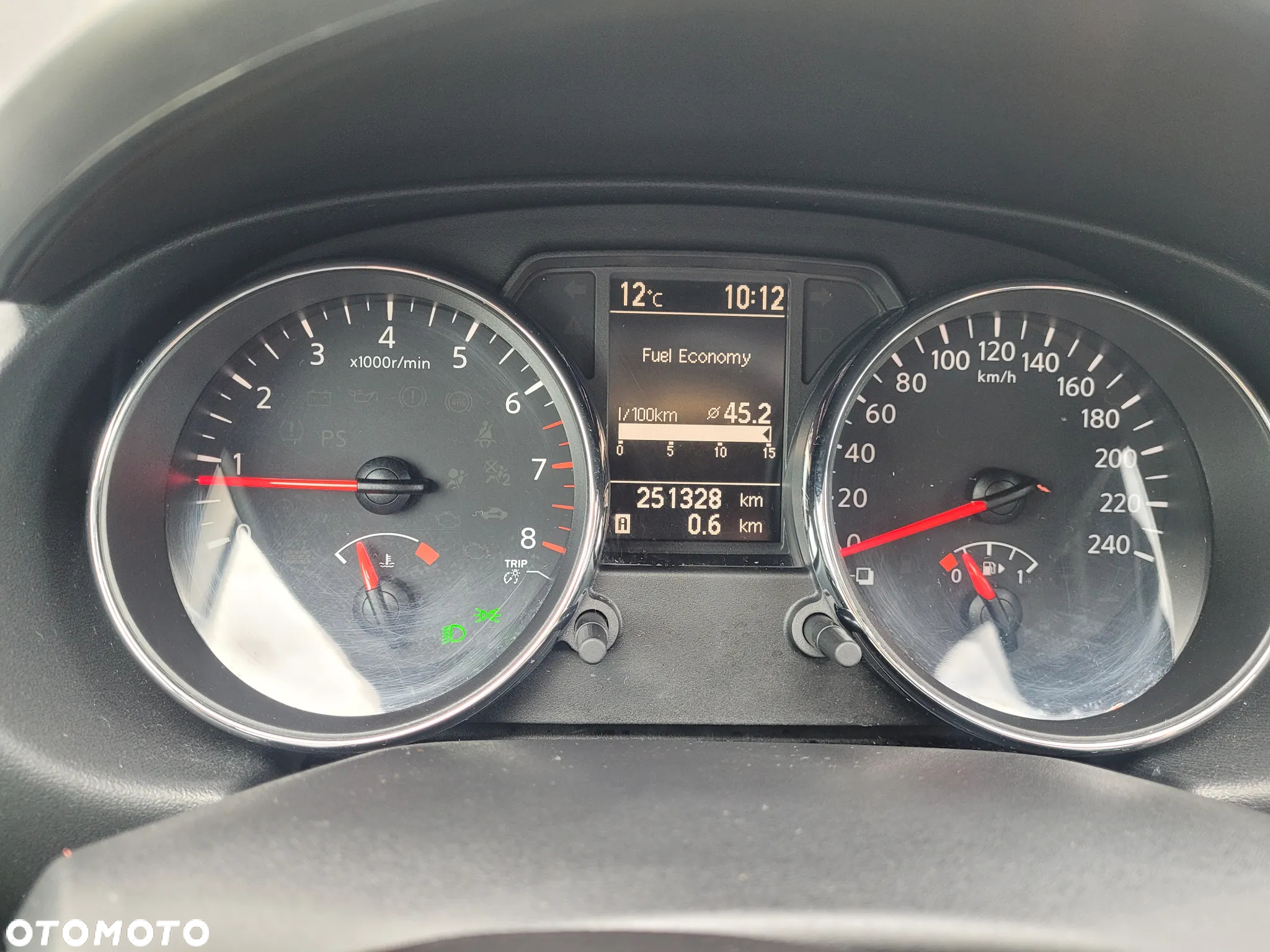 Nissan Qashqai 1.6 visia - 11