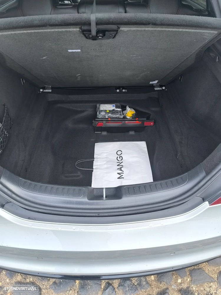 Mercedes-Benz CLA 200 d Shooting Brake AMG Line Aut. - 13