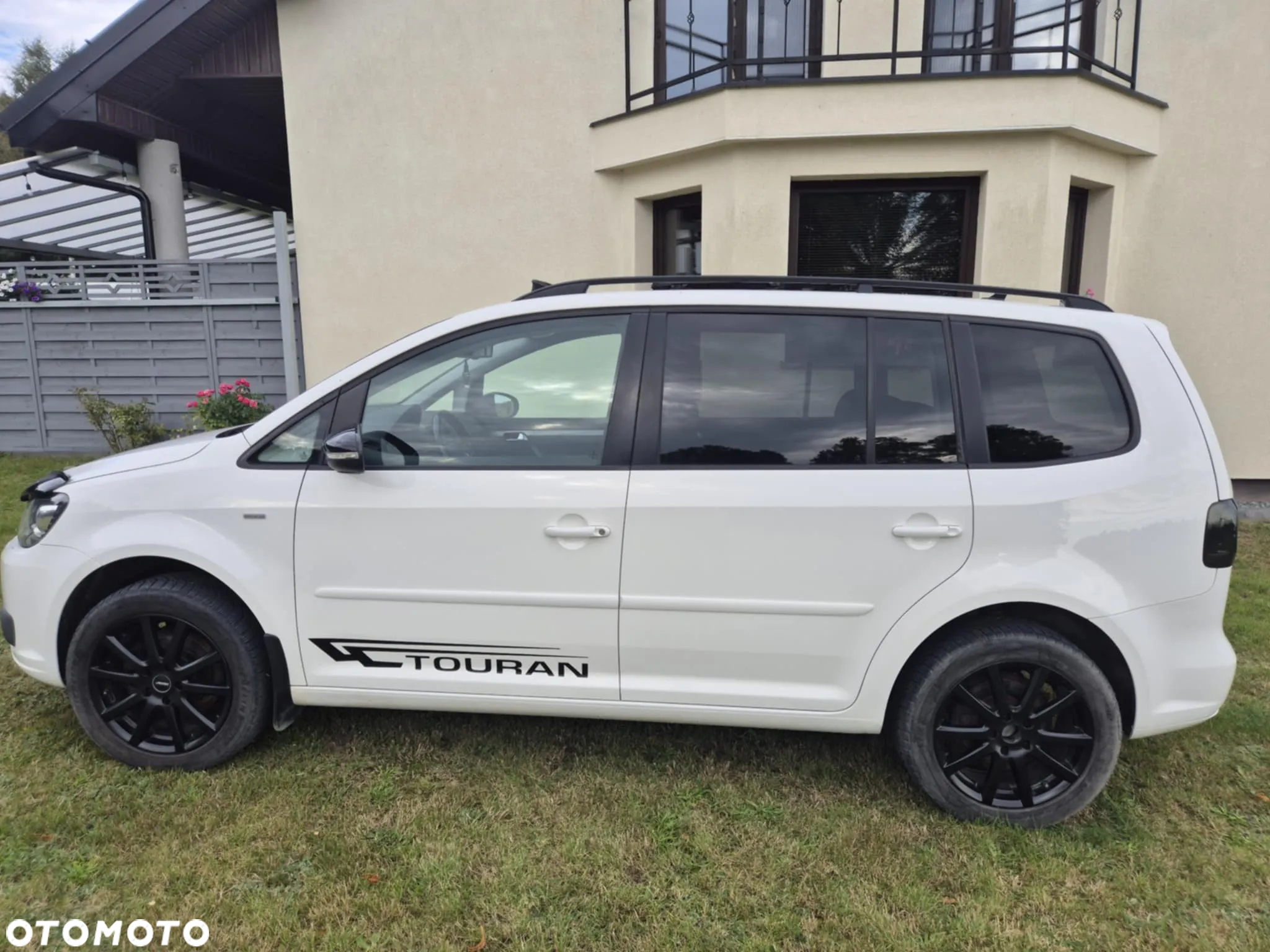 Volkswagen Touran 2.0 TDI DPF MATCH - 4