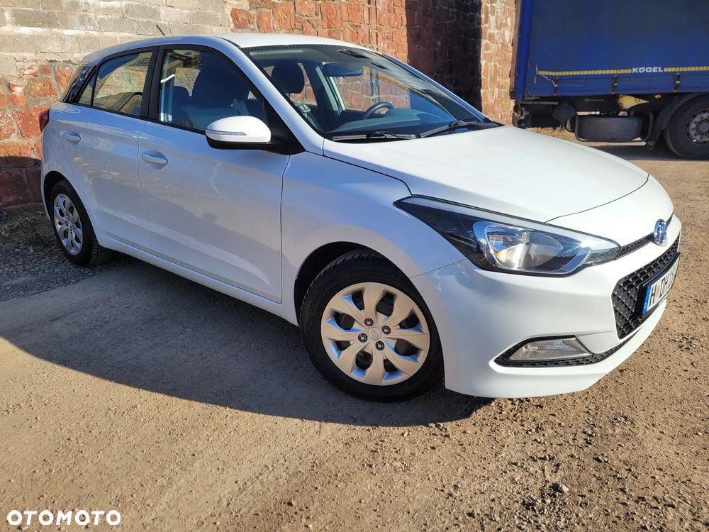 Hyundai i20 blue 1.2 Classic - 8