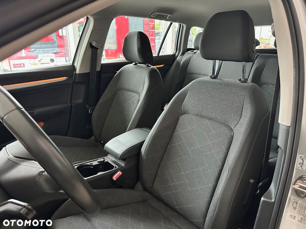 Volkswagen Golf 2.0 TDI Style - 6