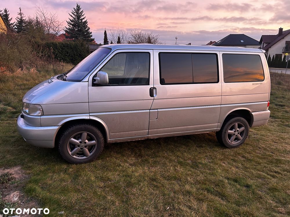 Volkswagen Multivan Standard - 2
