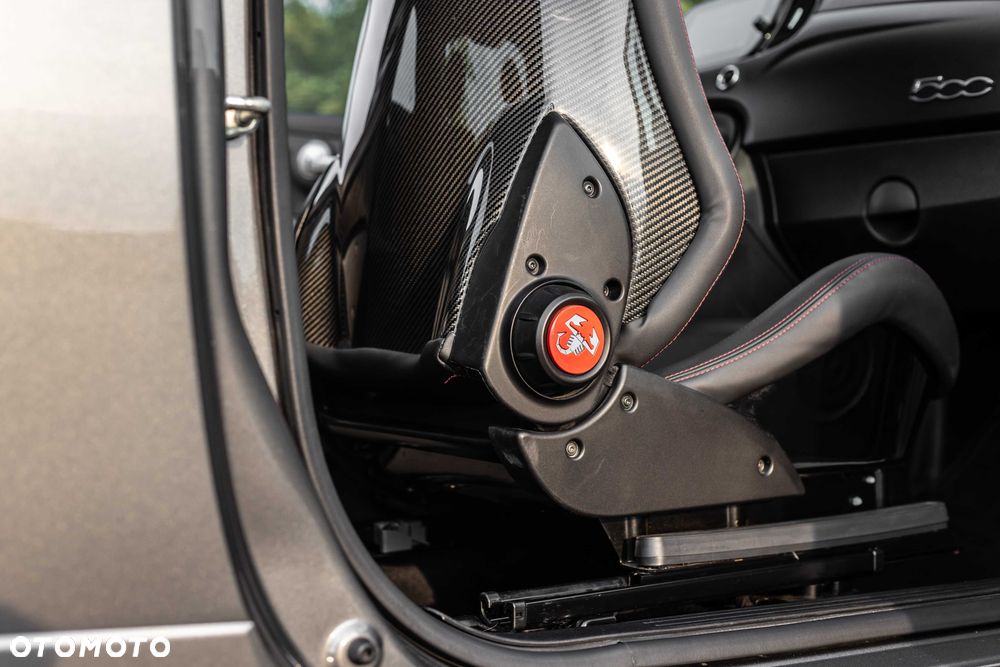 Abarth 695 - 8