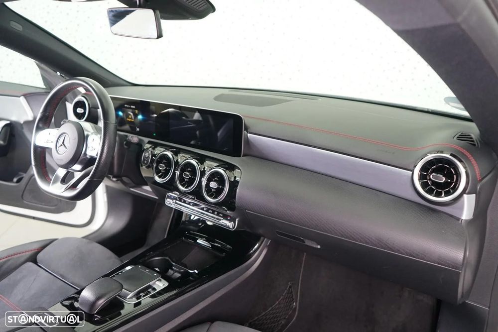 Mercedes-Benz CLA 180 7G-DCT AMG Line - 16