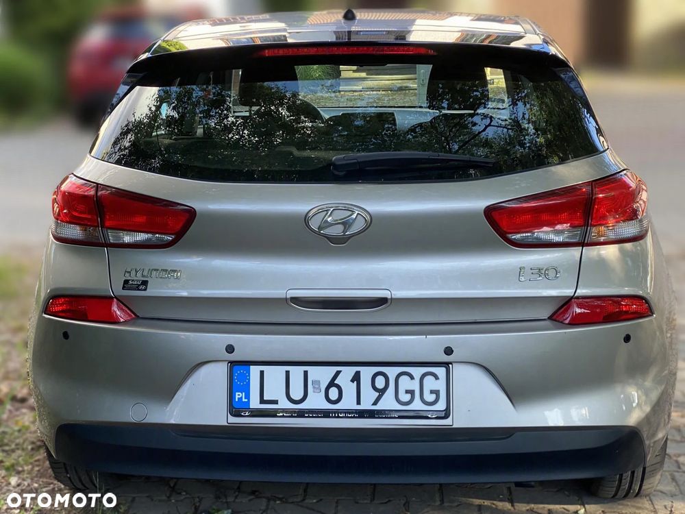 Hyundai i30 1.4 Classic - 10
