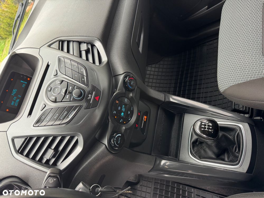 Ford EcoSport 1.0 EcoBoost TITANIUM - 26