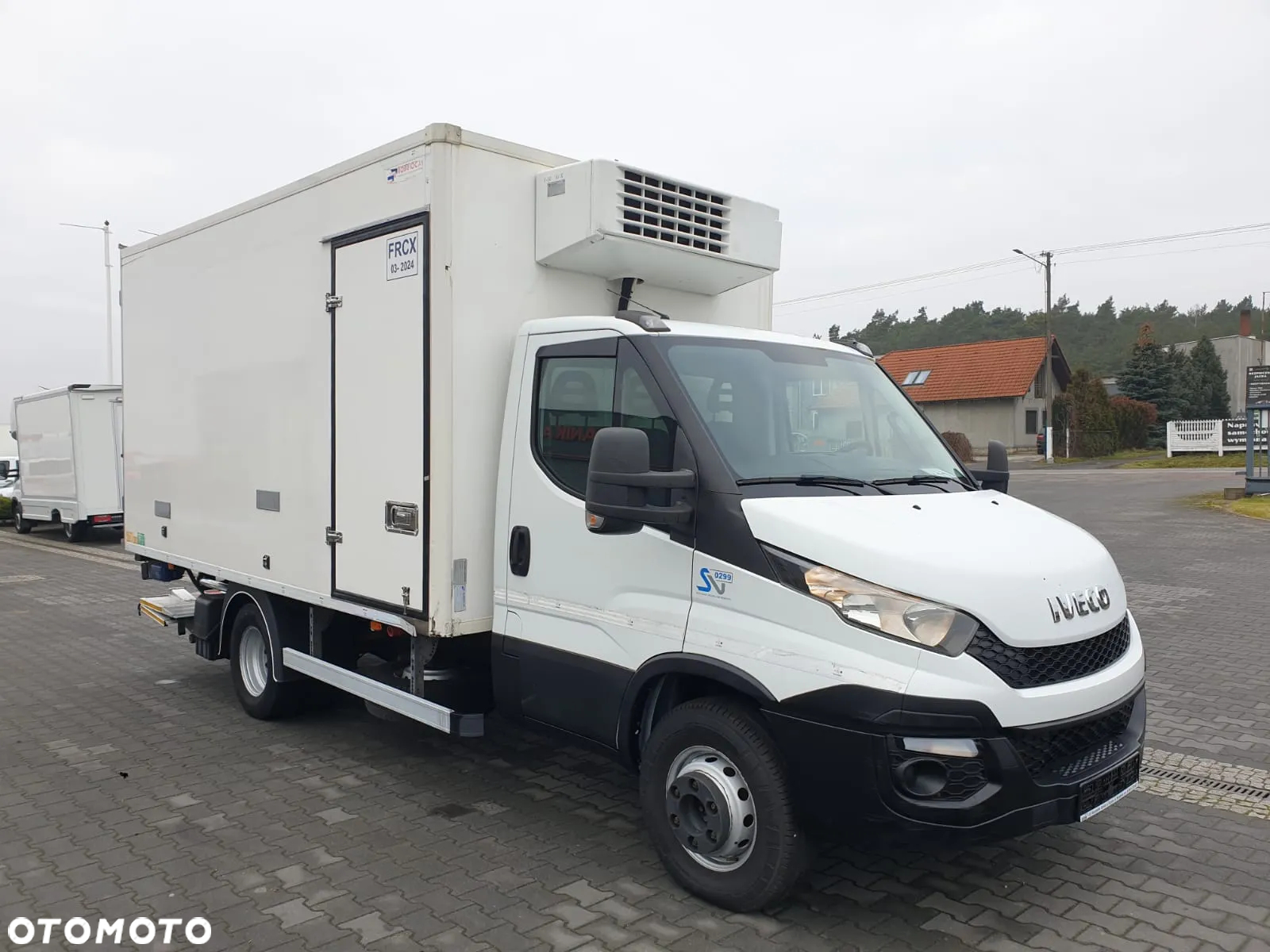 Iveco DAILY 60C15 CHŁODNIA+WINDA+DRZWI BOCZNE I TYLNE MROŹNIA IZOTERMA - 7