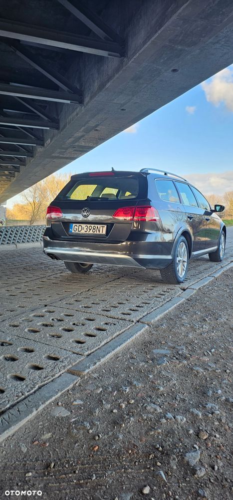 Volkswagen Passat Alltrack 2.0 TDI - 8