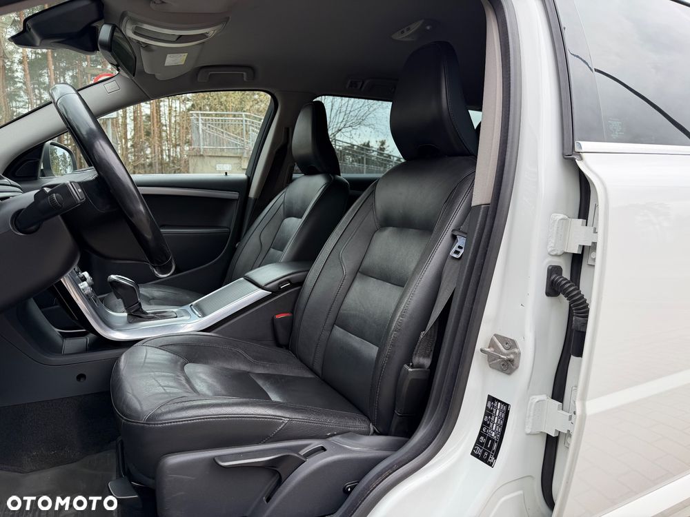 Volvo V70 D4 Geartronic Summum - 12