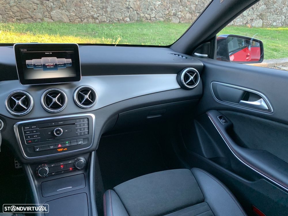 Mercedes-Benz CLA 220 d Shooting Brake AMG Line Aut. - 38