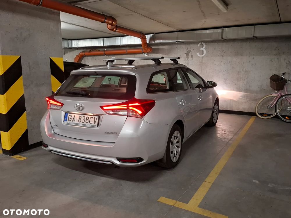 Toyota Auris 1.6 Luna - 11