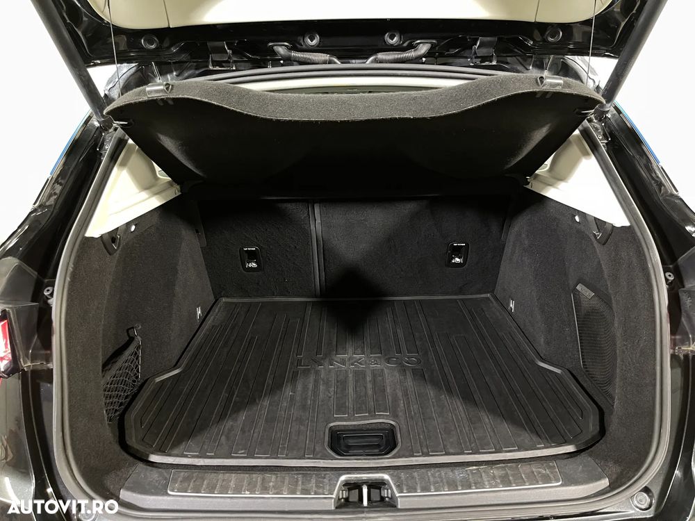 Lynk&Co 01 - 14