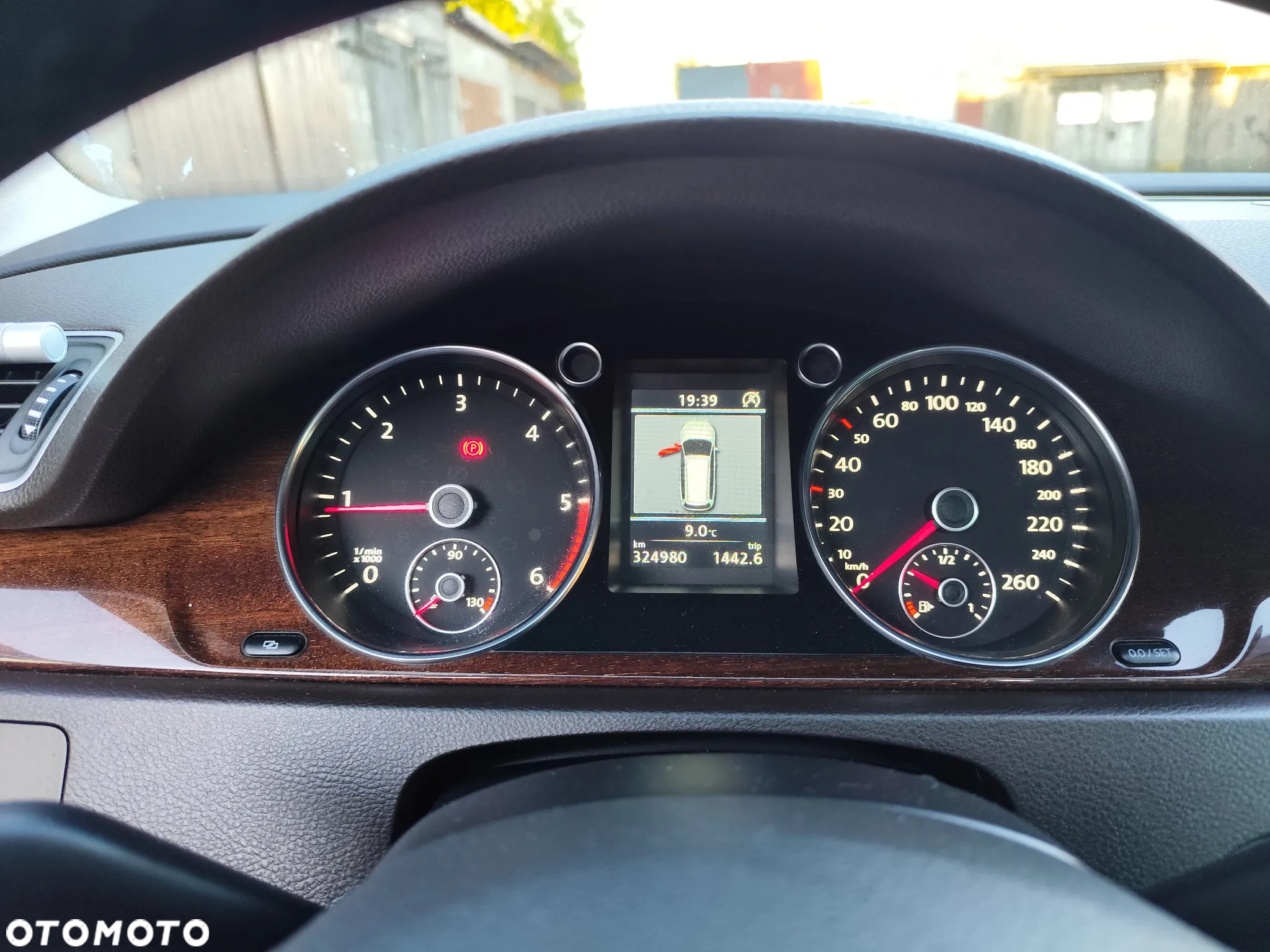 Volkswagen Passat 2.0 TDI DPF Highline - 11