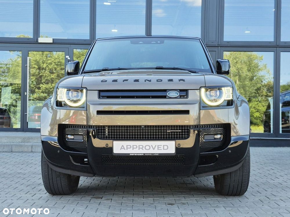 Land Rover Defender - 4