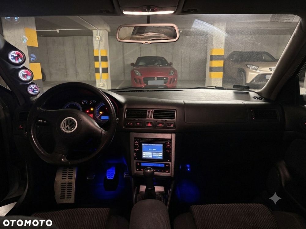 Volkswagen Golf 1.9 TDI Highline - 10