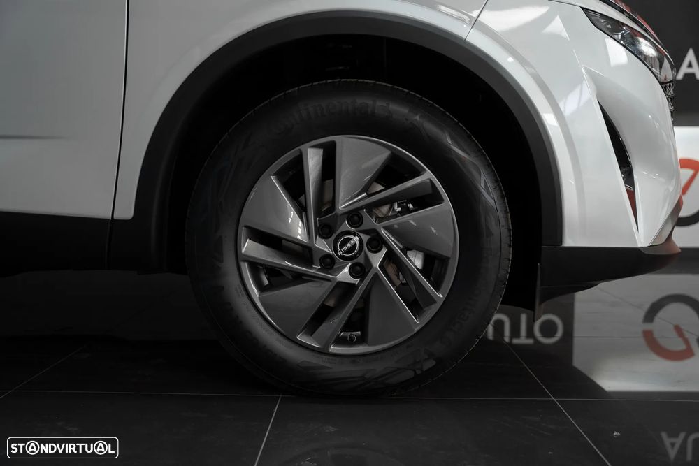 Nissan Qashqai 1.3 DIG-T Engage - 4
