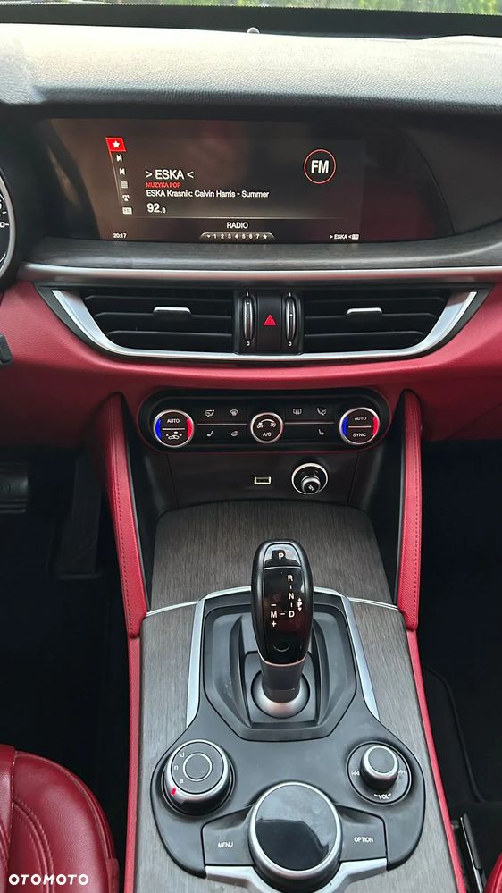 Alfa Romeo Stelvio 2.0 Turbo 16V AT8-Q4 Executive - 11
