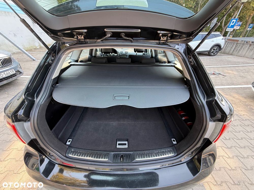 Toyota Avensis - 6