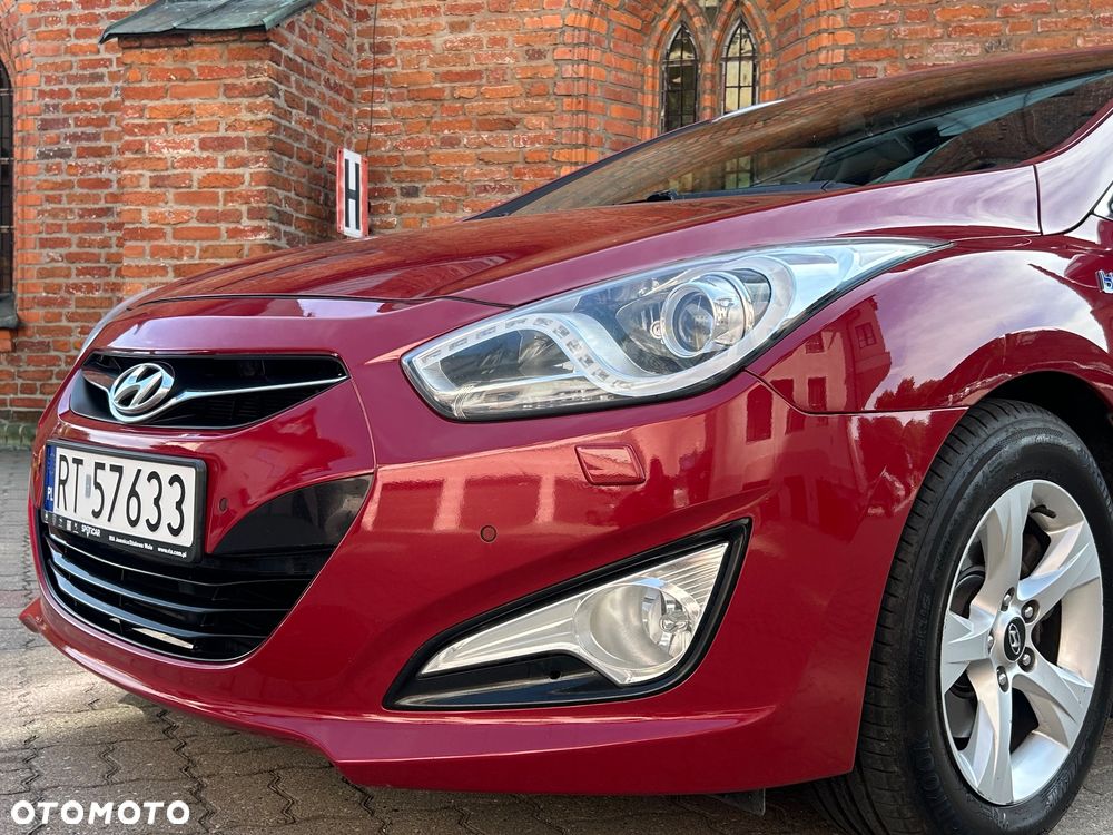 Hyundai i40 1.7 CRDi Comfort + - 35