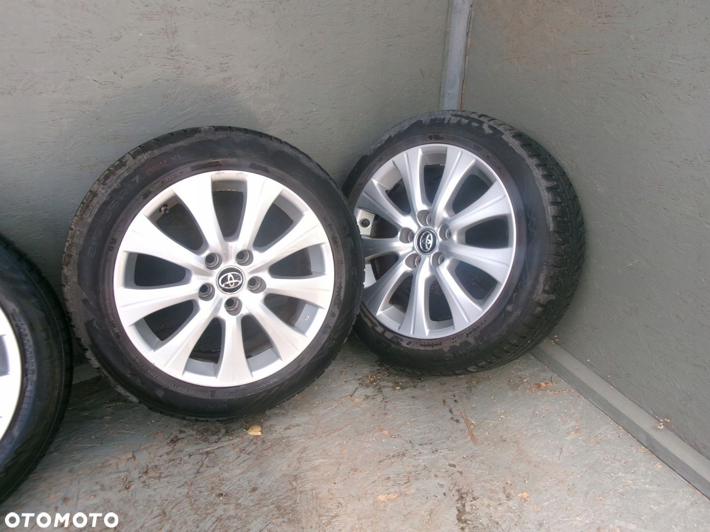 Toyota Camry VIII Alu Felgi koła z oponami Nokian 215/55/R17 Zima Zimowe - 3