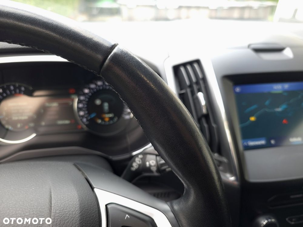 Ford S-Max - 25