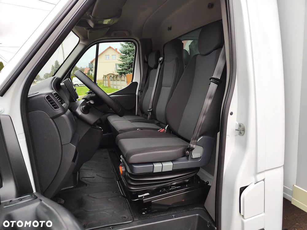 Renault MASTER 2.3DCI 165KM** Kontener 8-EuroPalet** POLSKI SALON** 148 TYŚ KM** DMC do 3.5T kat.B** - 21