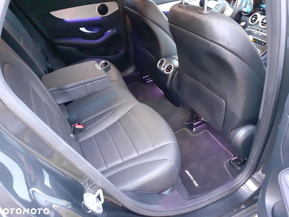 Mercedes-Benz GLC 200 4Matic 9G-TRONIC AMG Line - 21