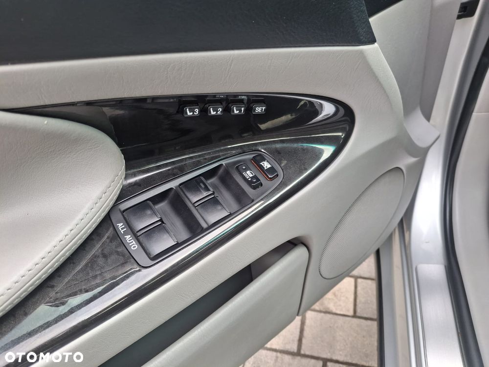 Lexus GS 300 Executive Line - 33