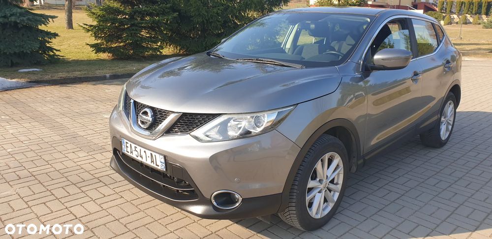 Nissan Qashqai 1.5 dCi DPF 360 - 1
