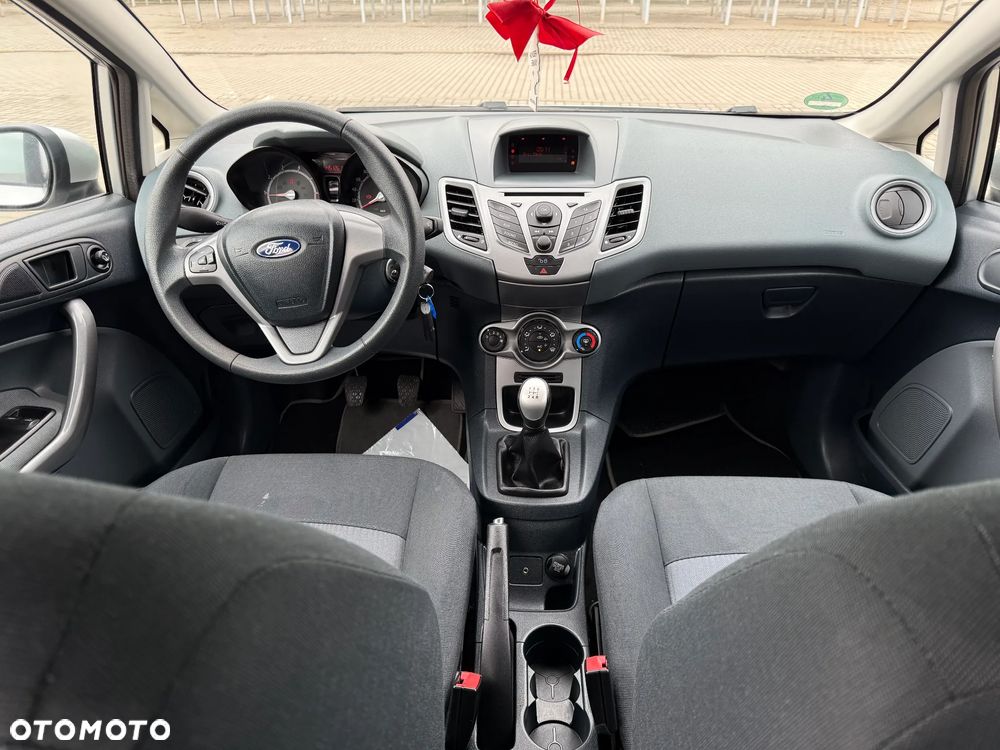 Ford Fiesta 1.25 Ambiente - 21