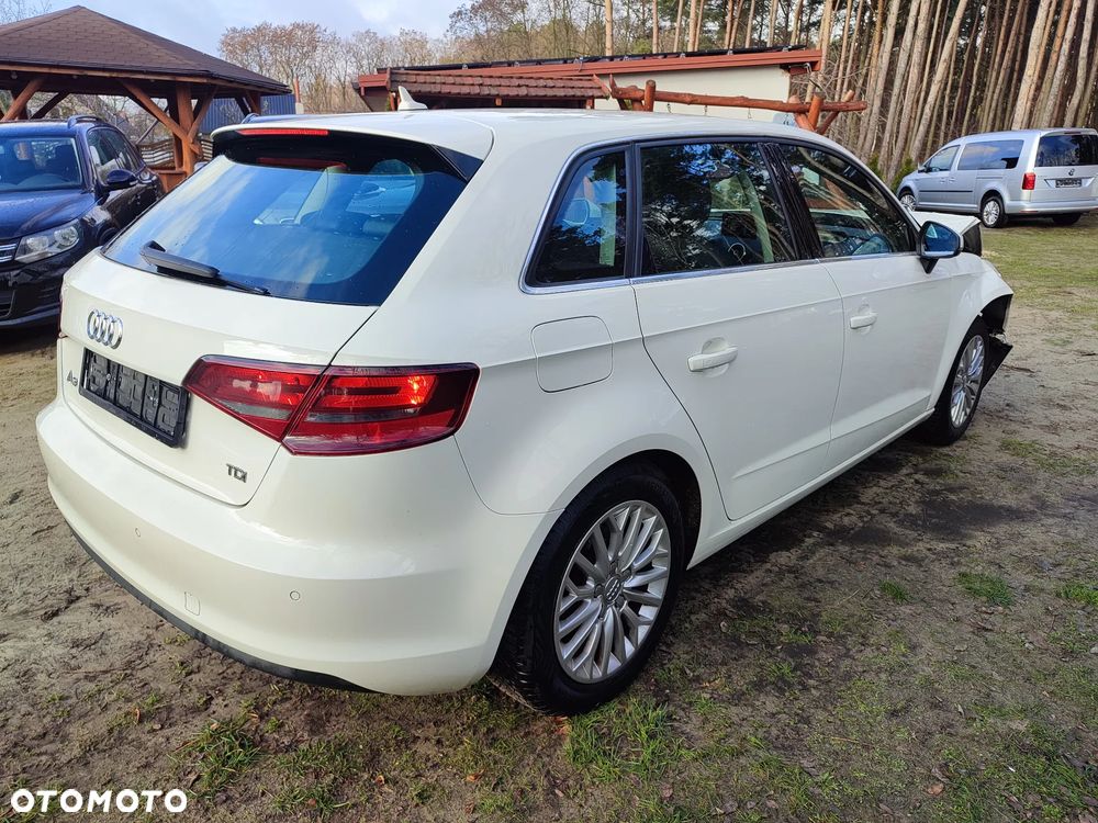 Audi A3 Sportback 2.0 TDI S tronic Ambition - 5
