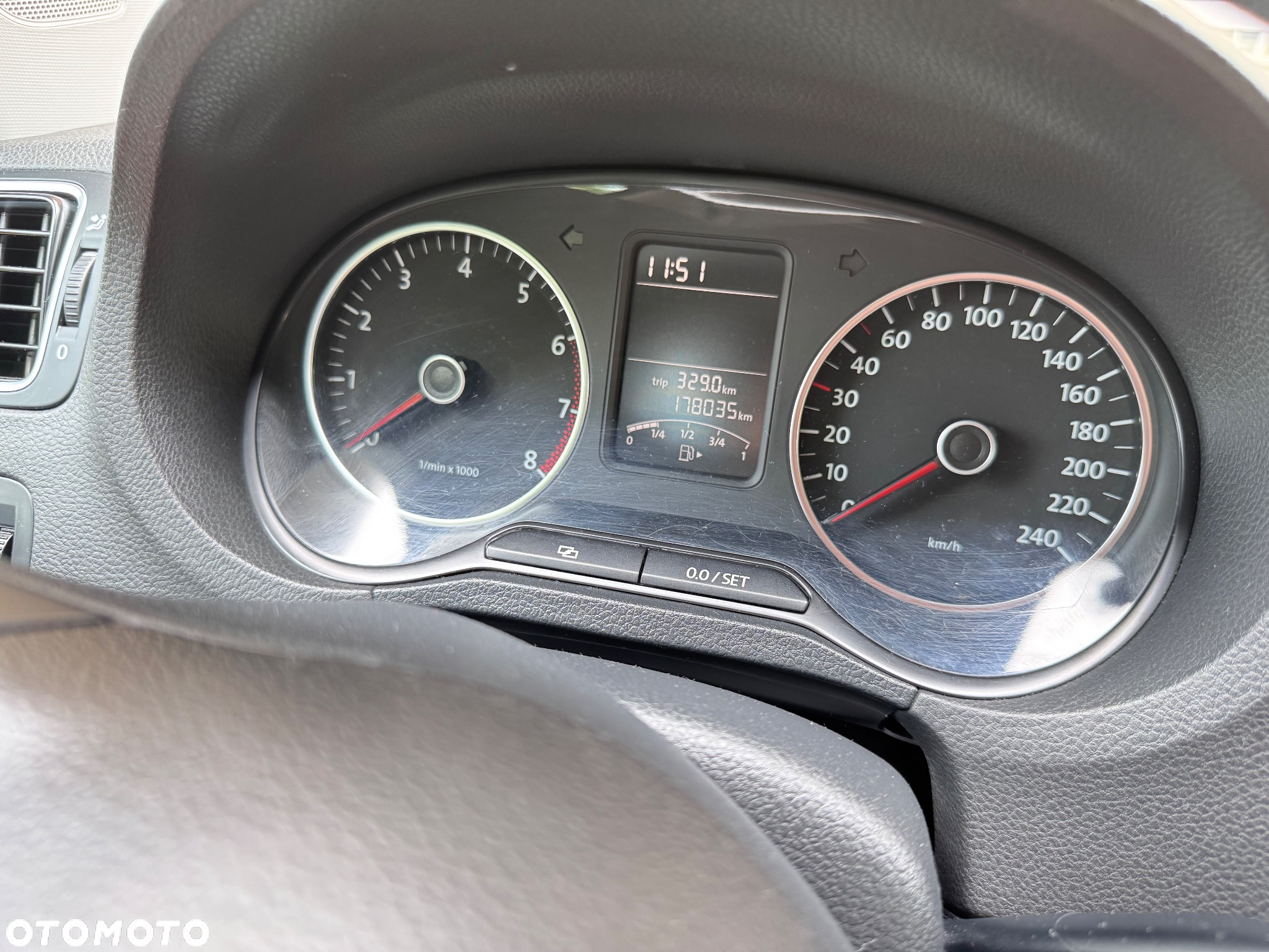 Volkswagen Polo 1.4 16V Trendline - 11