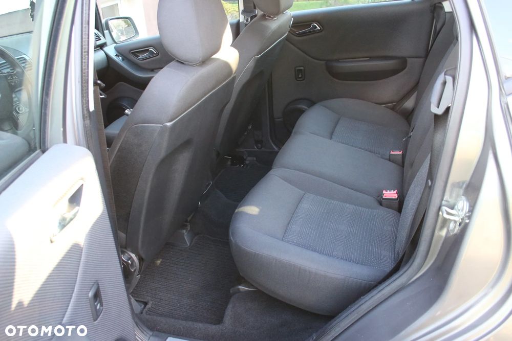 Mercedes-Benz Klasa A 180 CDI Avantgarde DPF - 29