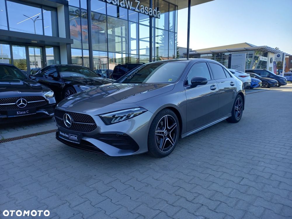 Mercedes-Benz Klasa A 200 AMG Line 7G-DCT - 1