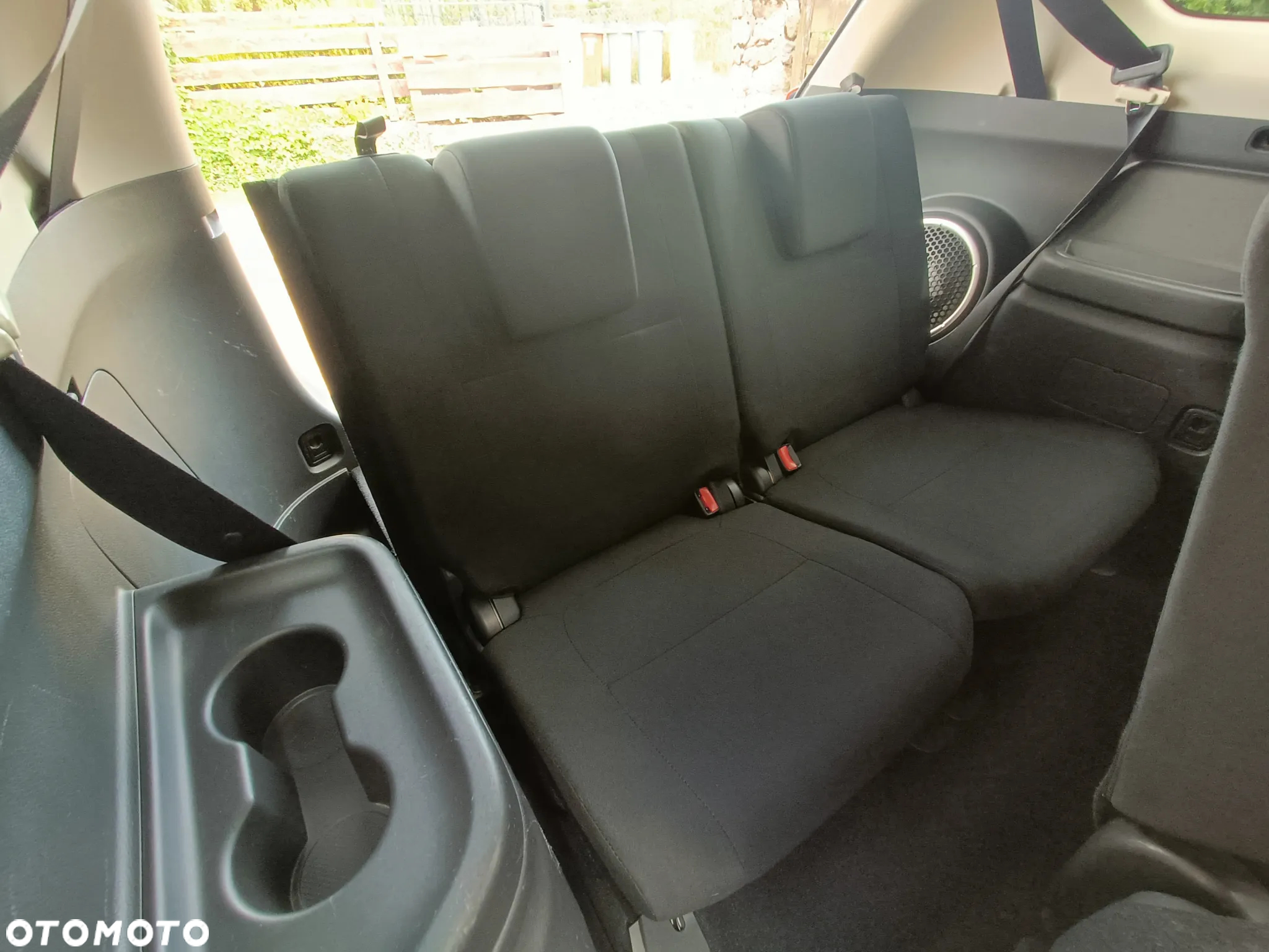 Mitsubishi Outlander 2.0 Intense + 4WD CVT - 9