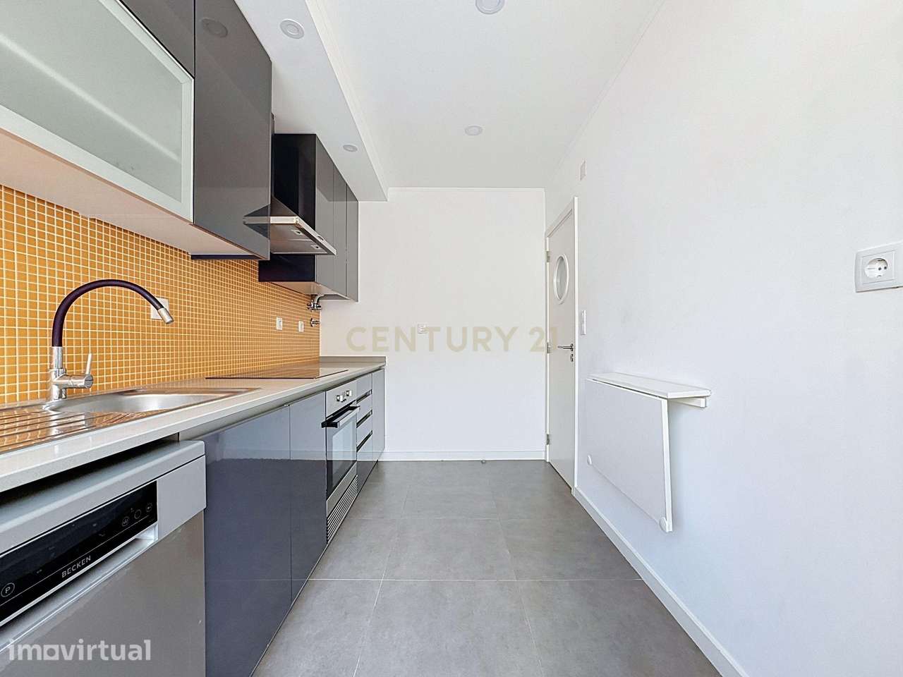 Apart. T3 remodelado em Paio Pires - Grande imagem: 3/23