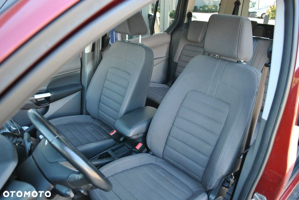 Ford Tourneo Connect Grand - 27