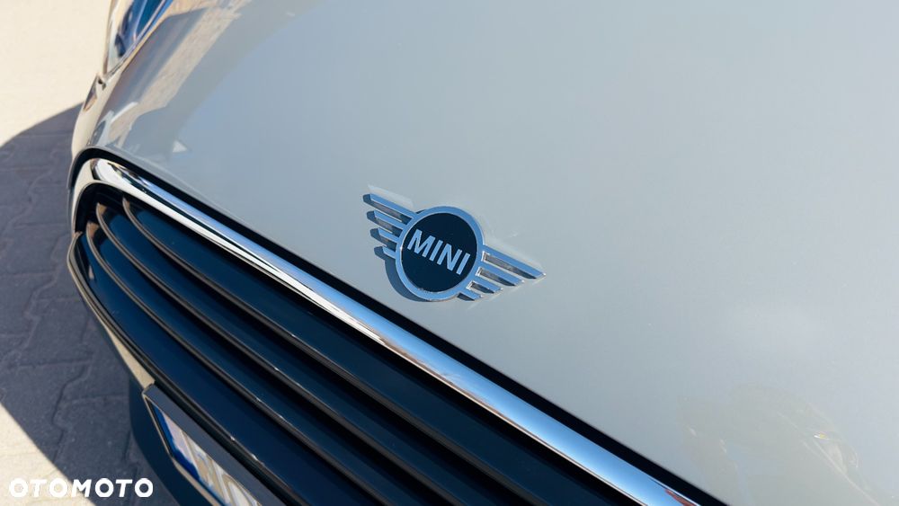 MINI Cooper Standard - 4