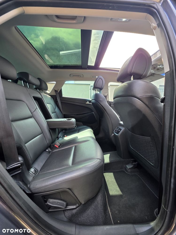 Hyundai Tucson 1.7 CRDI BlueDrive Style 2WD - 18