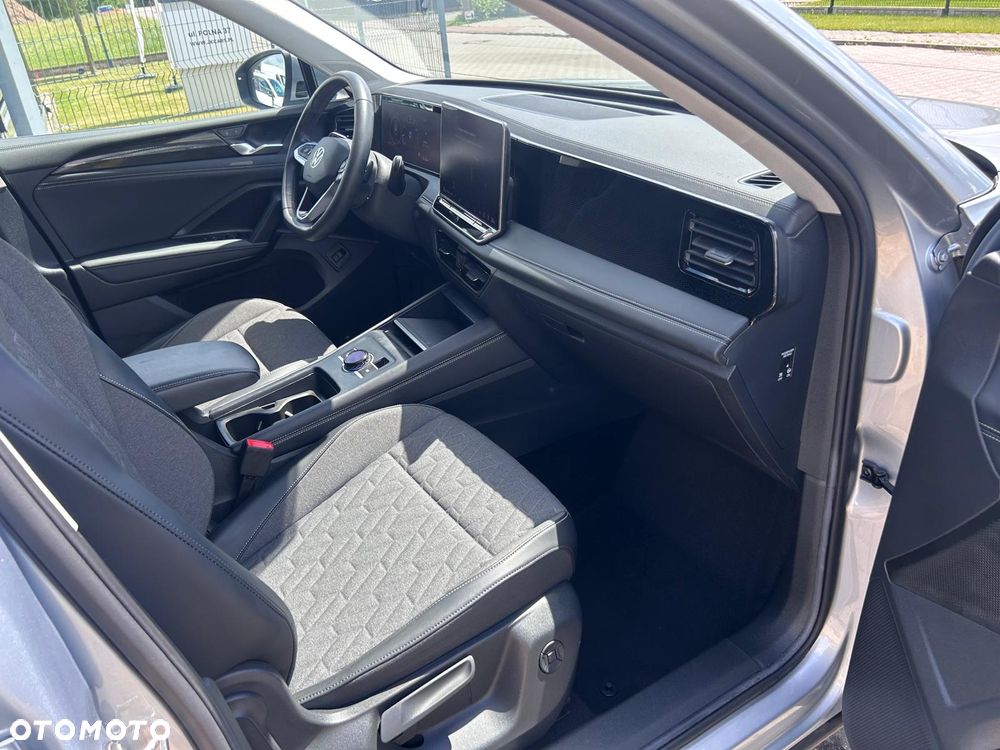 Volkswagen Tiguan 1.5 eTSI Elegance DSG - 8