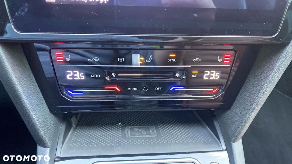 Volkswagen Passat - 23