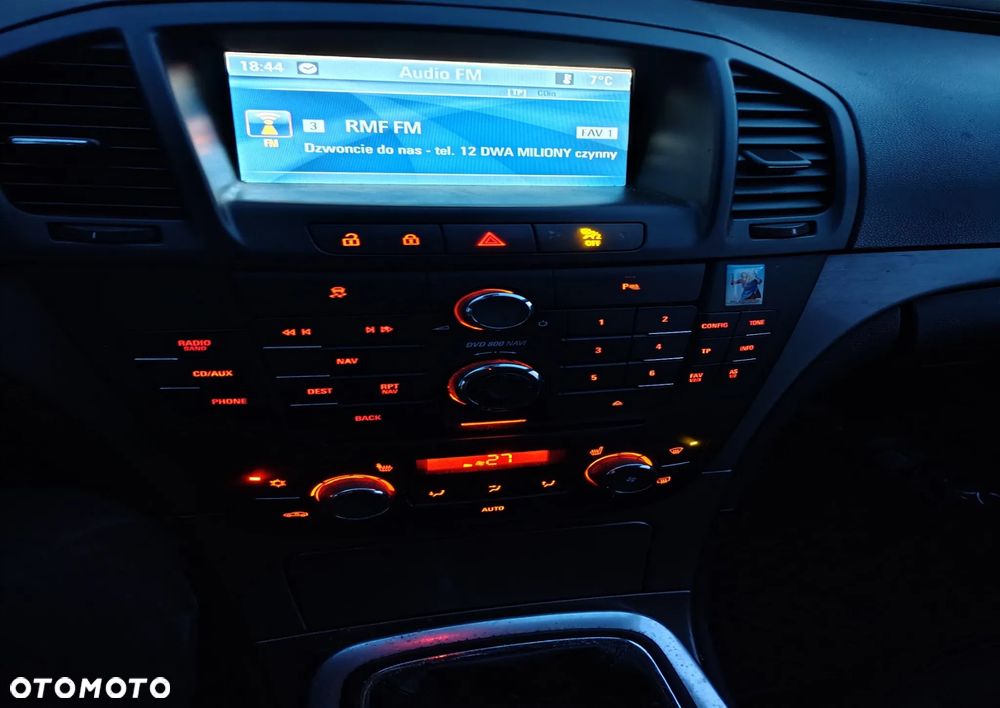 Opel Insignia 1.8 - 12