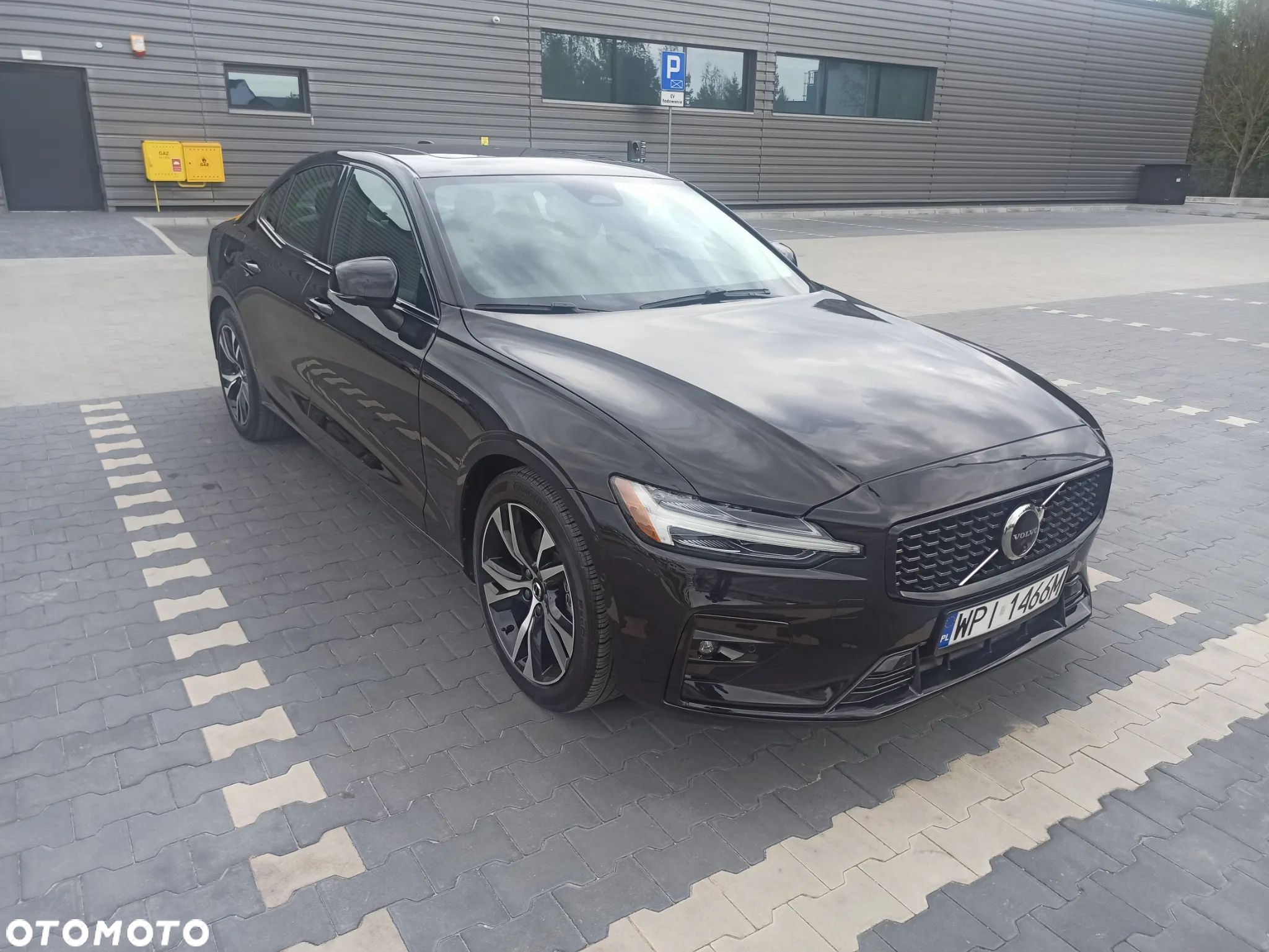 Volvo S60 - 1