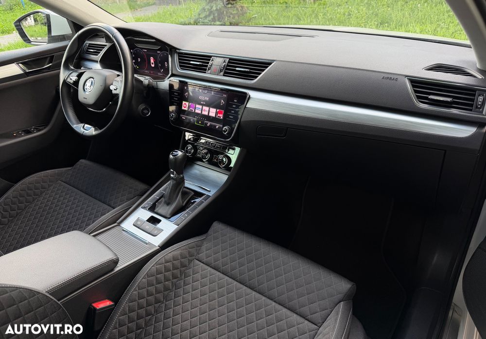 Skoda Superb 2.0 TDI DSG Premium Edition - 7
