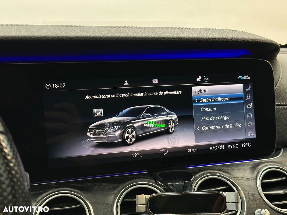Mercedes-Benz E 300 de 9G-TRONIC AMG Line - 16