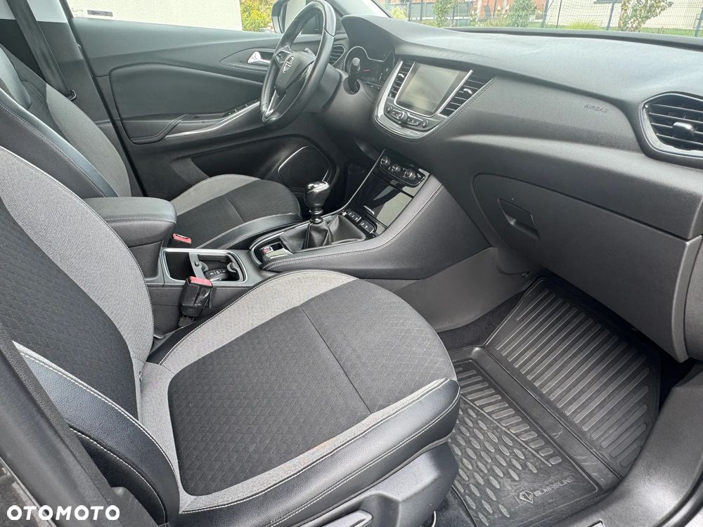 Opel Grandland X 1.2 Start/Stop Design Line - 13