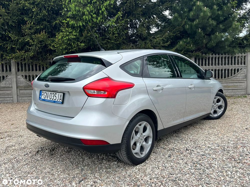 Ford Focus 1.5 TDCi Trend Sport - 9