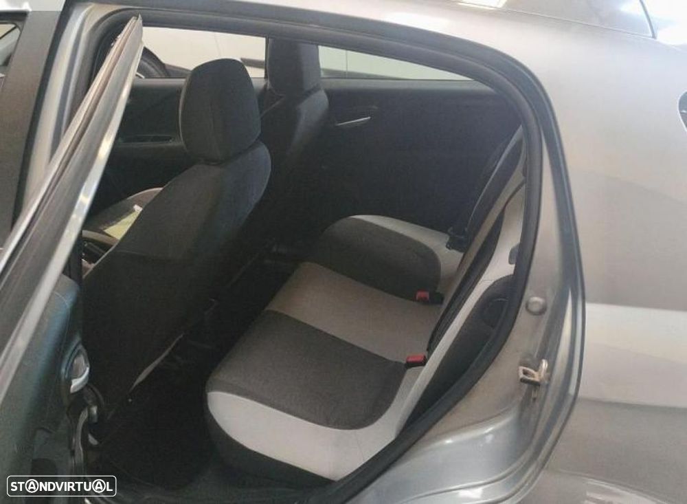 Fiat Punto - 4